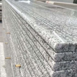 玉溪芝麻白楼梯踏步 花岗岩楼梯板材