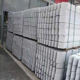 玉溪芝麻白树围石 树池