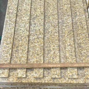 玉溪黄金麻盲道 石材盲道