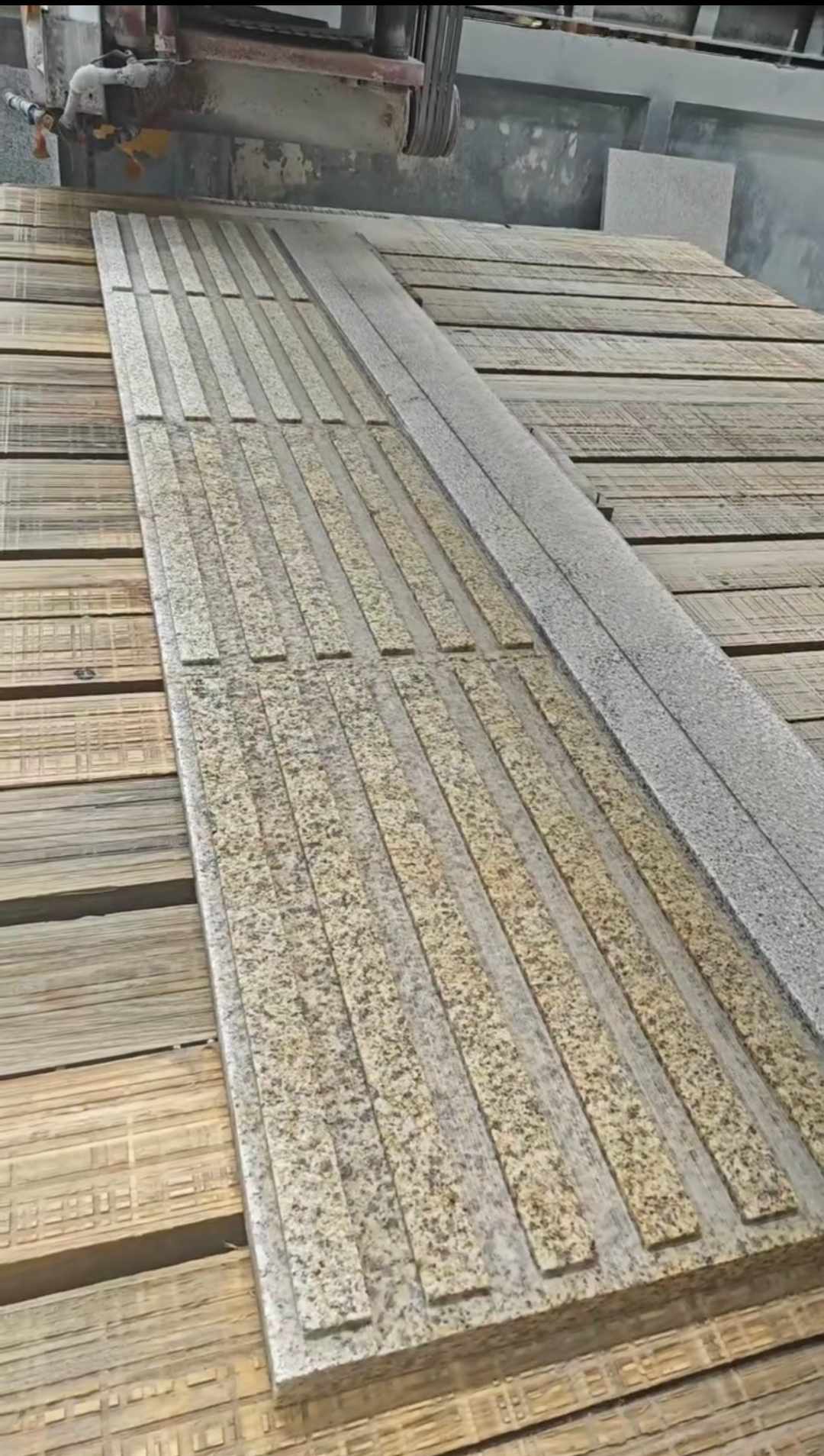 玉溪黄金麻盲道石 盲条